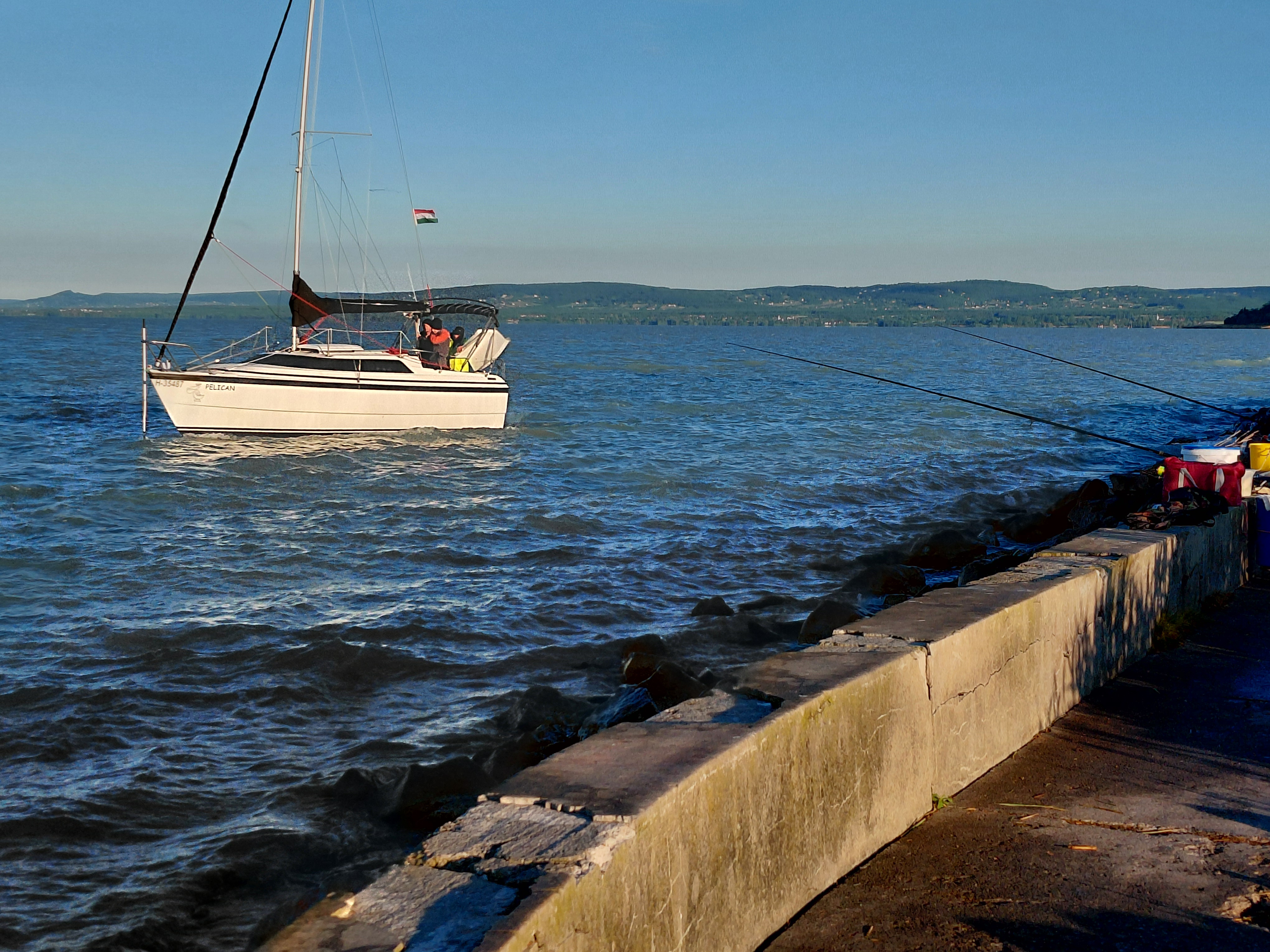 Vitorlás a Balatonon